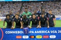 サッカーコパ・アメリカ準々決勝、アルゼンチン対エクアドル。試合前の写真撮影に臨むエクアドルの選手（2024年7月4日撮影）。(c)JUAN MABROMATA / AFP
