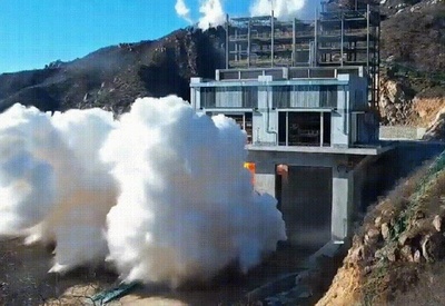中国の高推力水素酸素エンジンロケット 初の完成機試験が成功