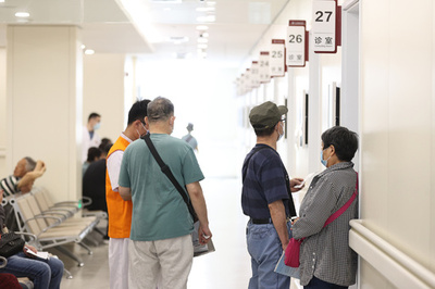 病院の付き添いで月収50万円!? 中国の新職業