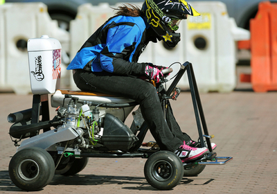 世界最速の「モーター付きトイレ」でギネス新記録、オーストラリア