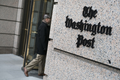 米紙が新スローガン披露「無明の中では民主主義は死んでしまう」