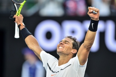 ナダルが全豪4回戦へ、19歳ズベレフにフルセットで逆転勝利