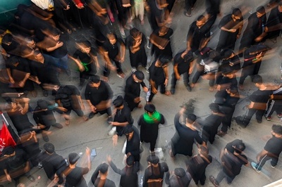 宗教行事で持っていた棒が高圧線に接触、4人死亡 インド