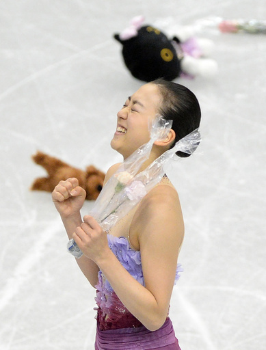 浅田が首位発進！「良い感じで跳ぶことができた」 GPファイナル