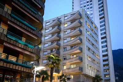 家族5人相次ぎ飛び降り、心中で捜査 スイス