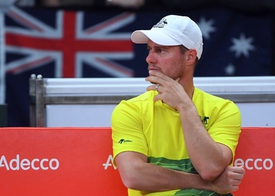 ヒューイット氏、トミックから「脅迫」されていたと告白