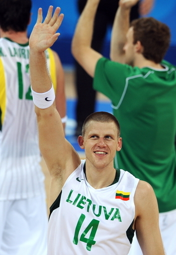 リトアニア 初戦でアルゼンチンを破る