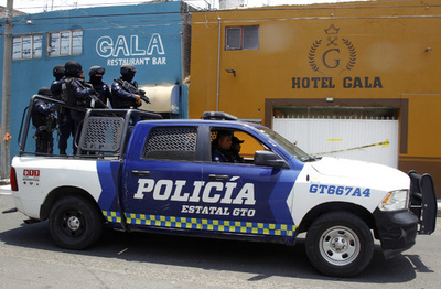 男性が生きたまま焼かれる 私刑相次ぐメキシコ