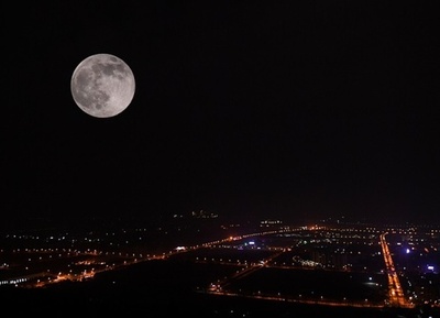 スーパームーンが5日未明に出現