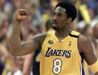 故コービー氏着用ユニホームなどの記念品、米オークションで出品へ