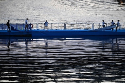 セーヌ川での五輪テスト大会、水質悪化で三度中止に