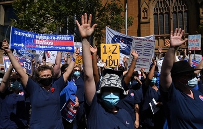 看護師がスト コロナ流行長期化で疲弊 豪シドニー