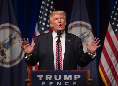 トランプ氏、「テロリストの国」からの移民の入国禁止を主張