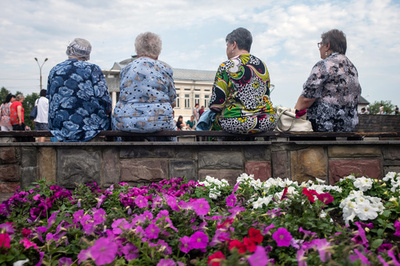 ロシア年金支給8歳引き上げ、「再就職難民」の中高年女性らが怒りの声