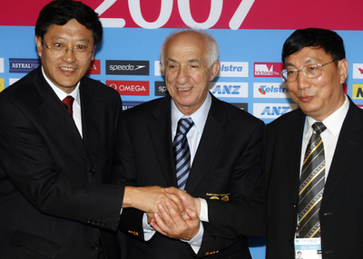 ＜第12回世界水泳選手権＞国際水泳連盟のラルファウイ会長 第14回世界水泳選手権の開催地は上海と発表 - オーストラリア