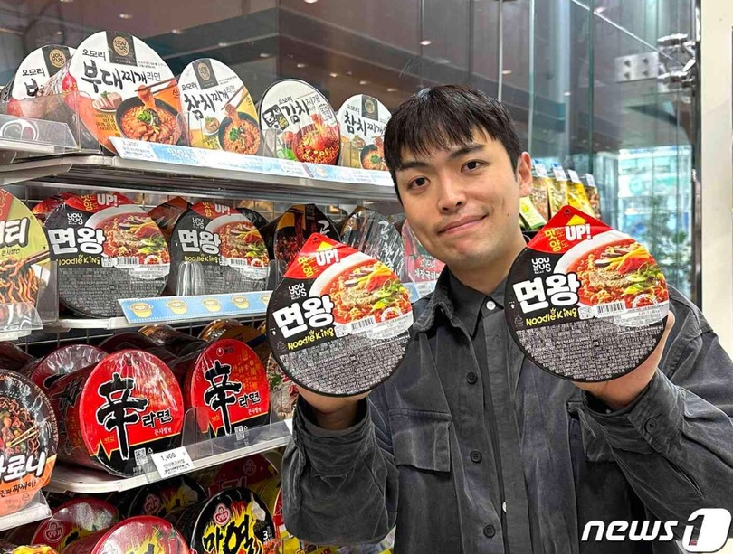 GS25ユアーズ麺王（GSリテール提供）