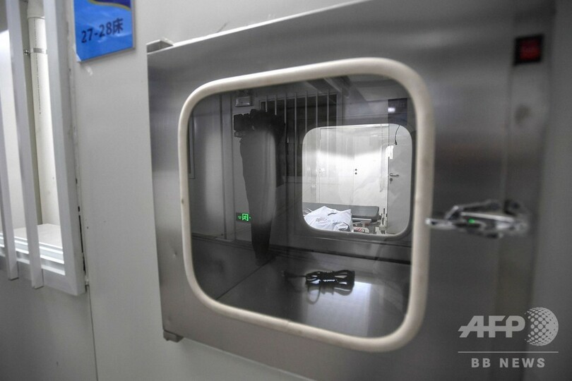 展示施設をベッド数千床の病院に改造、10日で建設の病院も稼働 中国