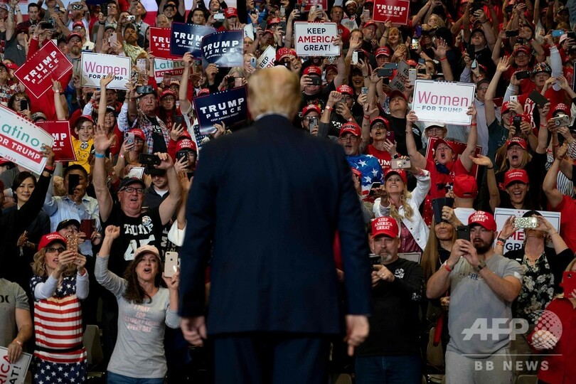 選挙集会での感染は自己責任 トランプ陣営、参加者に免責誓約課す