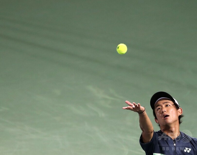 復帰2戦目の西岡は初戦敗退、ドバイ・テニス選手権