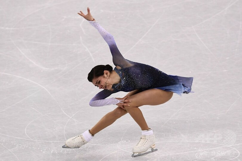 記録破りの15歳ザギトワ、世界最高点でSP首位発進 平昌五輪