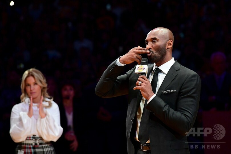 コービー氏の背番号が永久欠番に、マジック氏らレジェンドが式典出席