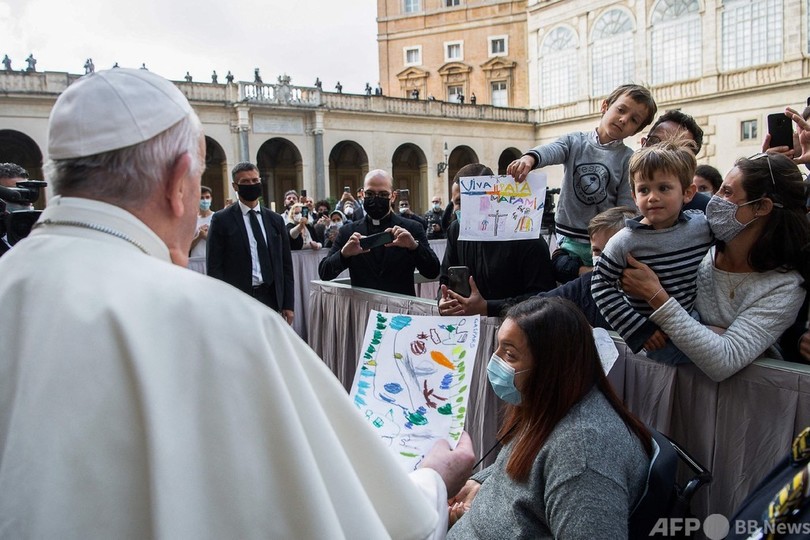 ローマ教皇、半年ぶりに対面で一般謁見 喜び語る