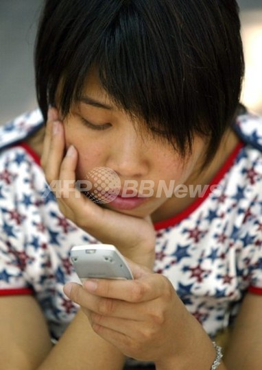 携帯電話の長期使用と脳腫瘍リスク増加に関連なし、欧州研究 携帯電話の長期使用と脳腫瘍リスク増加に関連なし、欧州研究