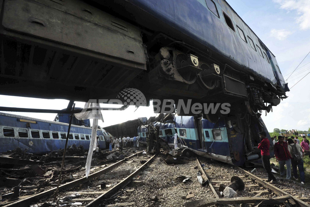 インドで列車事故相次ぐ 63人死亡 写真7枚 国際ニュース Afpbb News