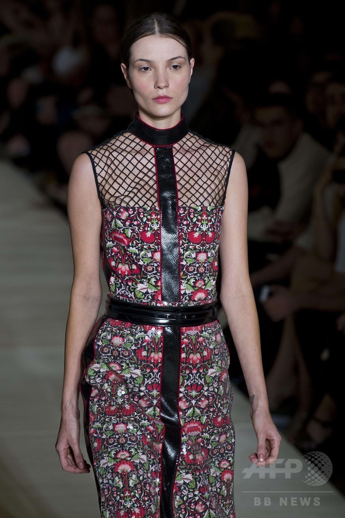 ドナテラ・ヴェルサーチもコレクション発表、「サンパウロ・ファッション・ウィーク」開催