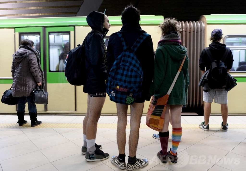 世界60都市で「ノーパンツ」デー開催、南米や中国でも