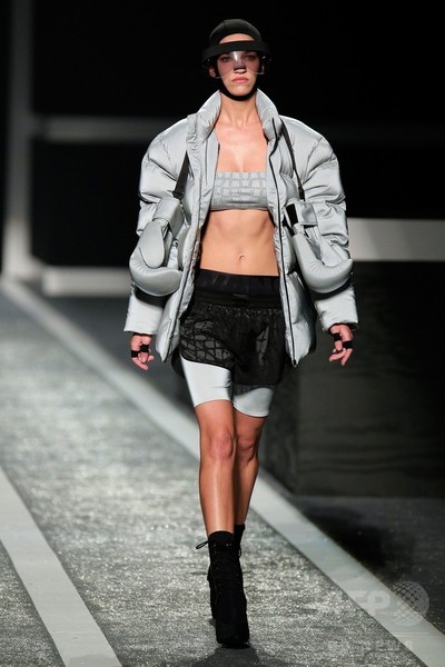Alexander Wang × H＆M、ニューヨークで発売記念イベント開催