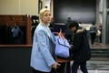 2024年ロシア大統領選への立候補を届け出るため、モスクワの中央選挙管理委員会を訪れた無所属のエカテリーナ・ドゥンツォワ氏（2023年12月20日撮影）。(c)Vera Savina / AFP