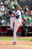 23MLB、オークランド・アスレチックス対ロサンゼルス・エンゼルス。先発登板するオークランド・アスレチックスの藤浪晋太郎（2023年4月1日撮影）。(c)Ezra Shaw/Getty Images/AFP