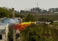 火炎放射器でハチの巣を駆除するドローン（2019年1月16日撮影）。(c)CNS/周毅