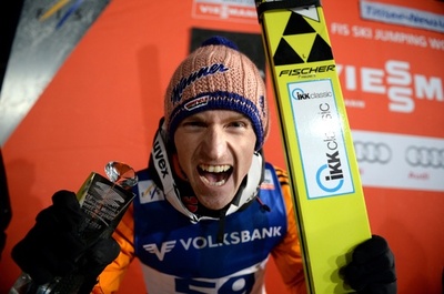 フロイントが今季4勝目、ジャンプW杯男子