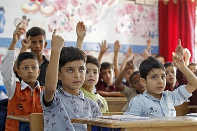 助けたくないなら土地を返せ、米支援中止で不安募るパレスチナ難民