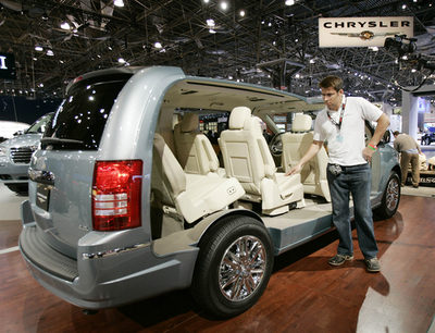 ダイムラークライスラー、米サーベラスへクライスラー売却で合意 - ドイツ