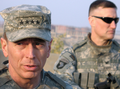 ペトレアス司令官、「ネズミの通り道を遮断せよ」