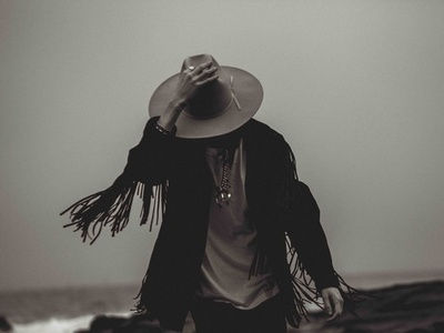 ヴィンテージジュエリーやハットが勢ぞろい！「アーバンリサーチ」期間限定ストア