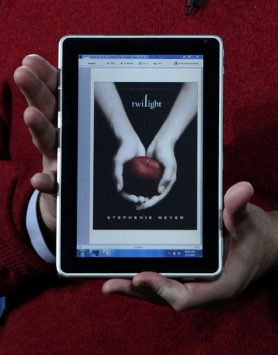 MS、新型タブレット「スレートPC」を発表 年内発売へ