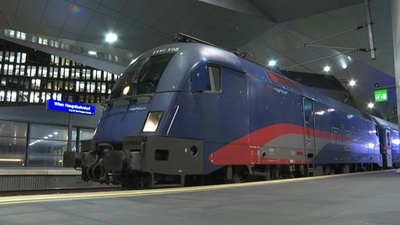 動画:ウィーンとパリ結ぶ夜行列車、復活 飛行機に代わる移動手段に