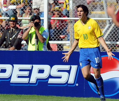 ブラジル カカとロビーニョの活躍でベネズエラに快勝、W杯予選