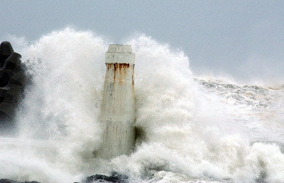 台湾に台風12号接近、空の便や証券取引所に影響