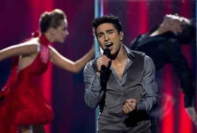 欧州歌合戦「ユーロビジョン」、優勝はデンマークの「はだしの20歳」