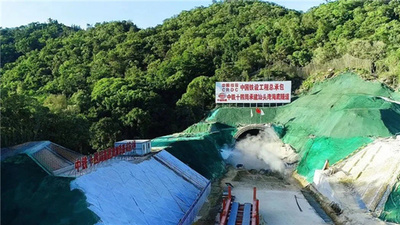 世界初、時速350キロの高速鉄道が走る海底トンネルが本格施工 中国