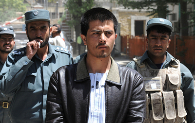 死刑宣告のアフガニスタン学生記者、拷問被害を訴える