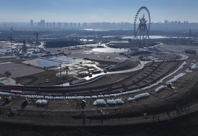 第27回「ハルビン氷雪大世界」設営始まる＝中国北東部