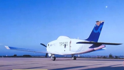 中国産TP500無人輸送機 耐空性構造プロトタイプ2002機が初飛行に成功