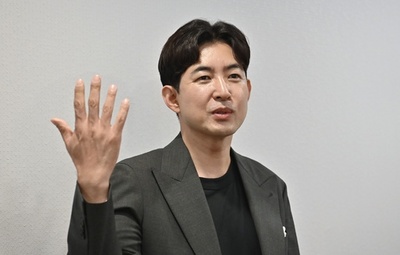 「ナッツ姫」への土下座から、韓国第3党の代表候補に 大韓航空の元客室責任者