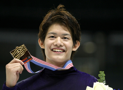 小塚 男子シングルGPシリーズ初優勝、フィギュアGP第1戦